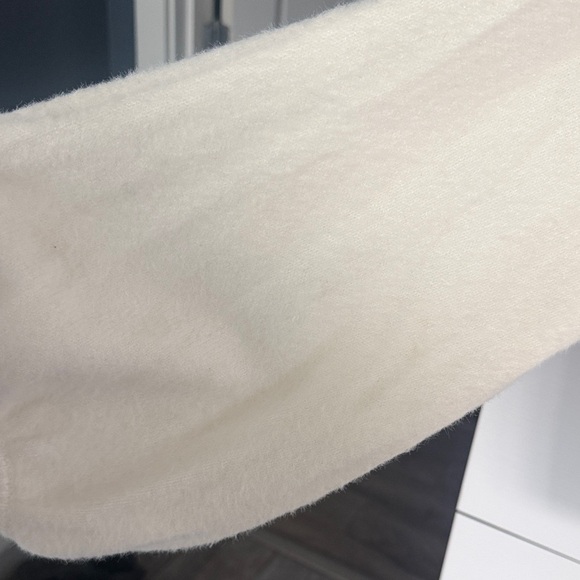 Women’s - Picture 3 of 4